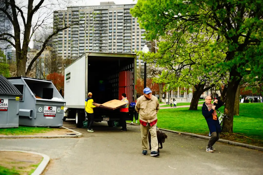 上海崧霏贸易日用百货批发产品线品类结构及商超供货优势解析